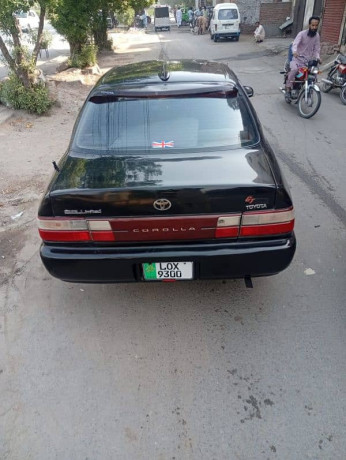 toyota-corolla-xe-1995-big-6
