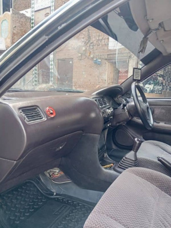 toyota-corolla-xe-1995-big-17