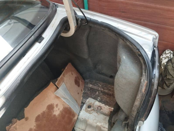 suzuki-baleno-2004-big-18