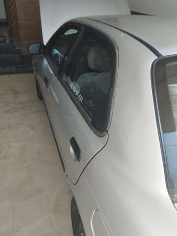 suzuki-baleno-2004-big-12