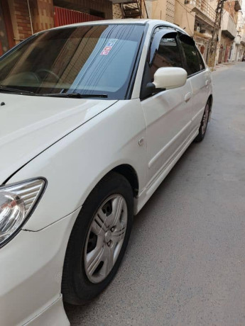 honda-civic-exi-2005-big-3
