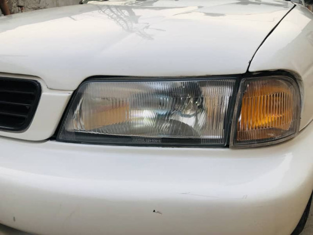 suzuki-baleno-2001-big-12