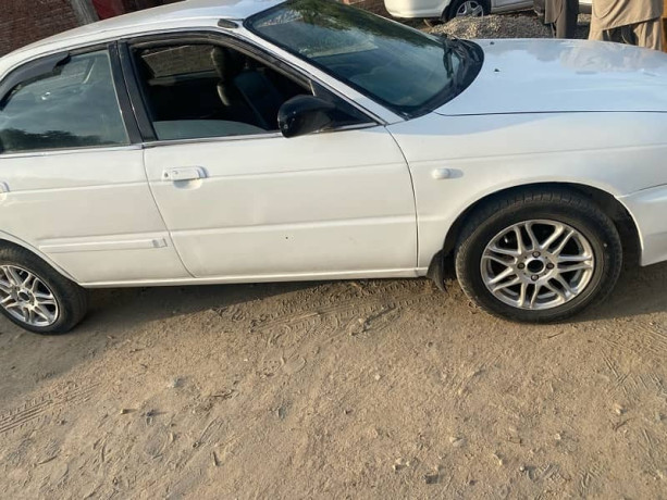 suzuki-baleno-1999-big-5