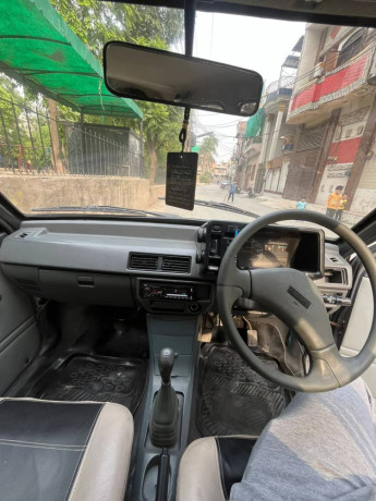 suzuki-mehran-model-2017-big-3