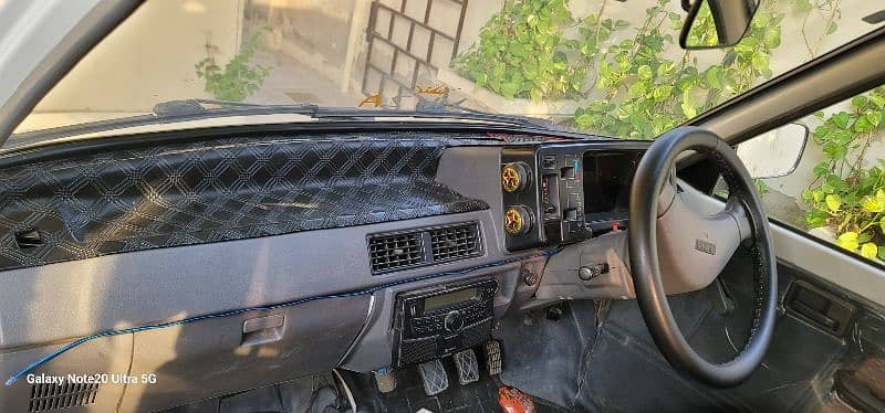 suzuki-mehran-vxr-2007-big-9