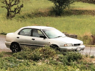 suzuki-baleno-2001-gli-p