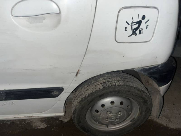 hyundai-santro-executive-2004-big-9