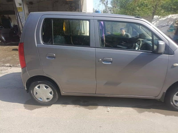 suzuki-wagon-r-2018-big-6