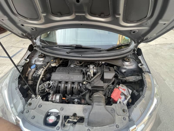 honda-brv-s-2022-automatic-punjab-number-big-2