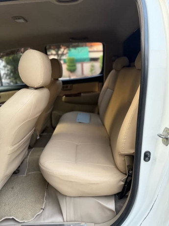 toyota-hilux-2016-big-6