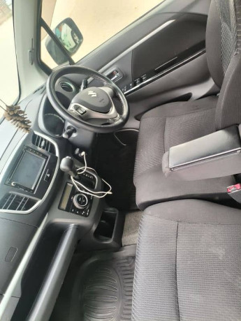 suzuki-wagon-r-stingray-2013-big-5