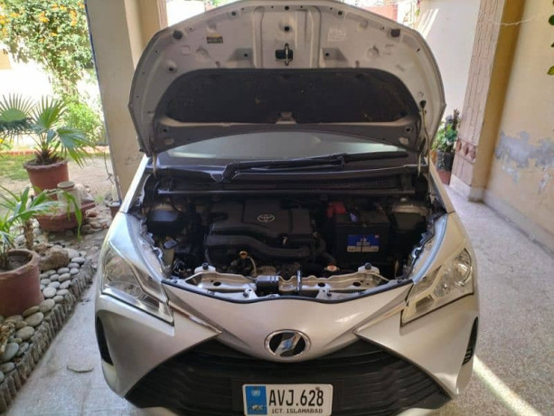 toyota-vitz-2018-big-10