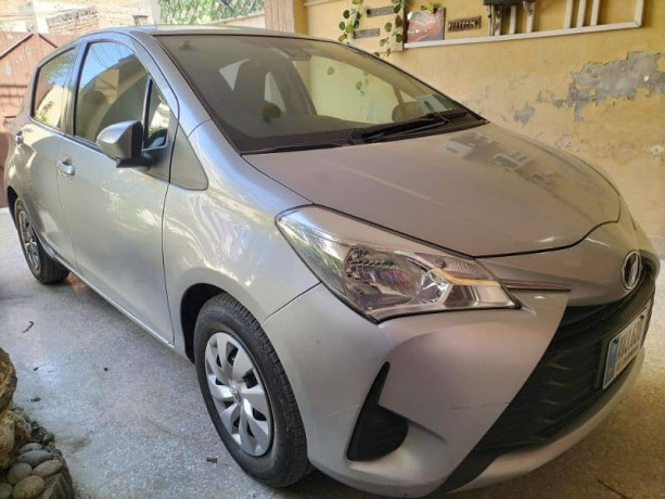 toyota-vitz-2018-big-8