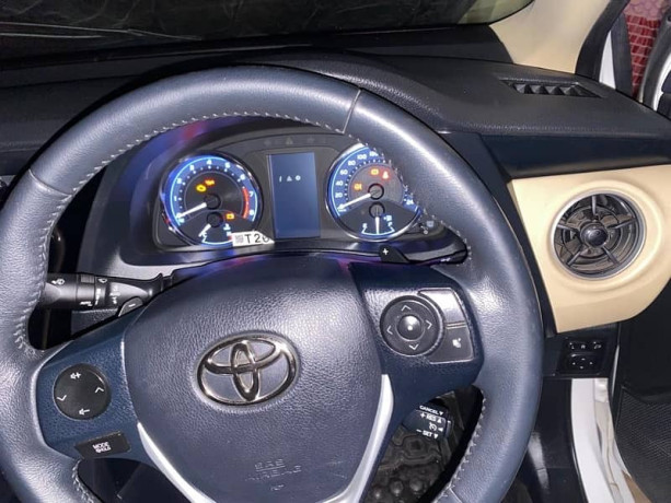 toyota-altis-grande-2022-big-4