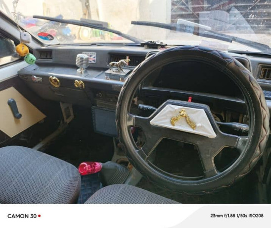 daihatsu-charade-1984-big-6