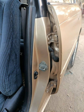 toyota-corolla-gli-1999-big-6