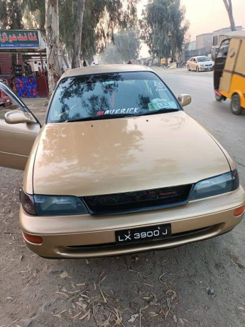 toyota-corolla-gli-1999-big-0