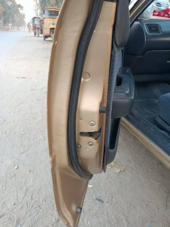 toyota-corolla-gli-1999-big-10
