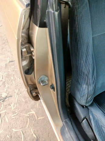 toyota-corolla-gli-1999-big-4