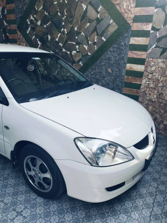 mitsubishi-lancer-2004-reg2005total-genuine-big-7