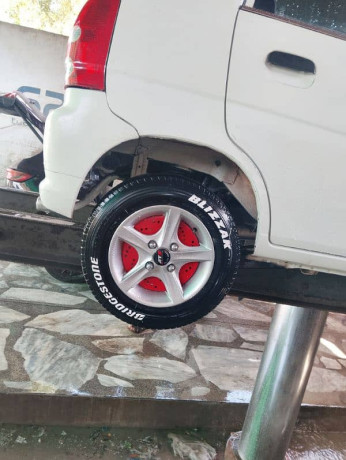 suzuki-alto-2012-big-5