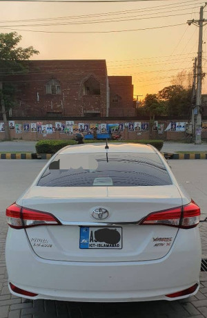 toyota-yaris-2021-big-0