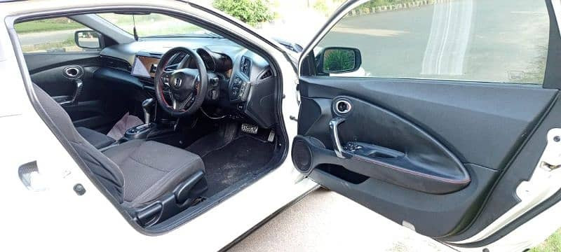 honda-cr-z-2012-big-17