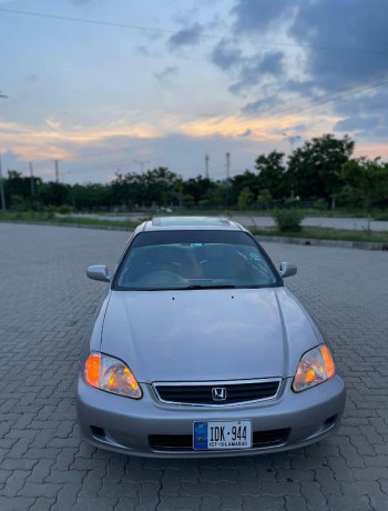 honda-civic-oriel-2000-big-0