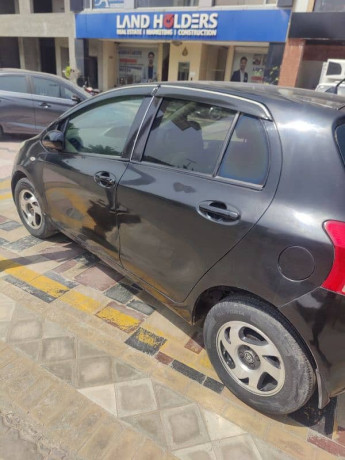 toyota-vitz-20062008-big-7
