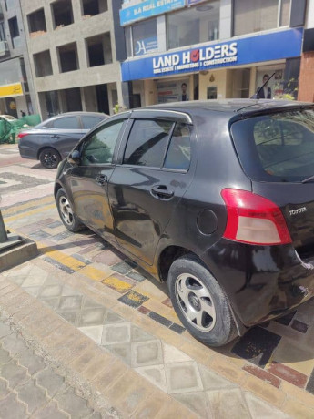 toyota-vitz-20062008-big-6