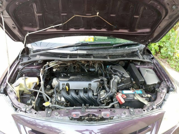 toyota-corolla-gli-2012-big-12