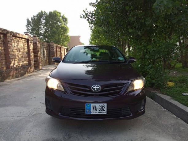 toyota-corolla-gli-2012-big-1