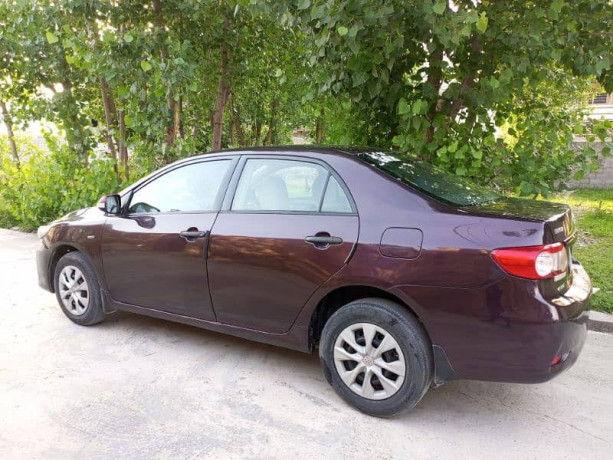 toyota-corolla-gli-2012-big-4