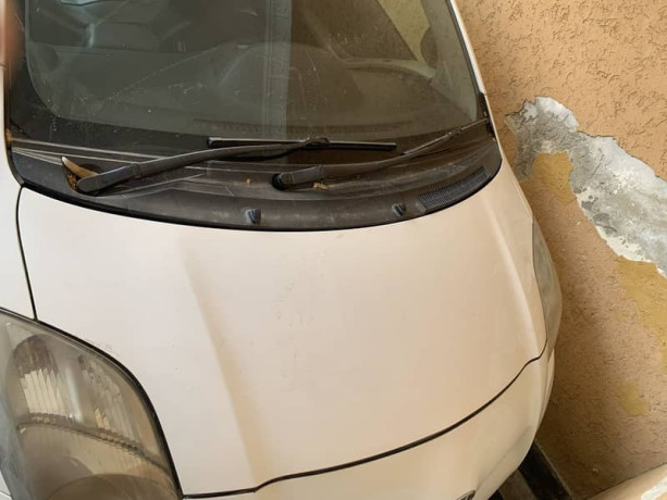 vitz-2010-to-2014-big-4