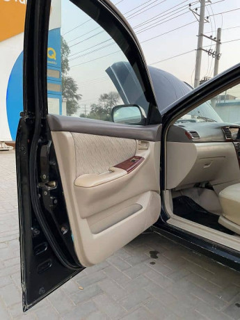 toyota-corolla-gli-2007-big-9