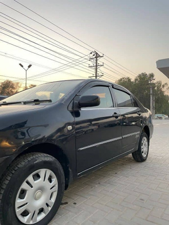 toyota-corolla-gli-2007-big-3