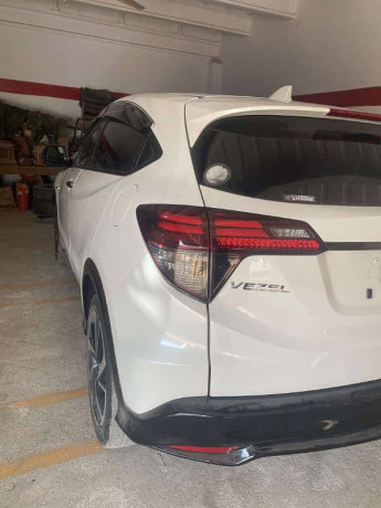 honda-vezel-2019-big-10