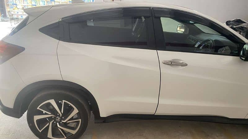 honda-vezel-2019-big-4