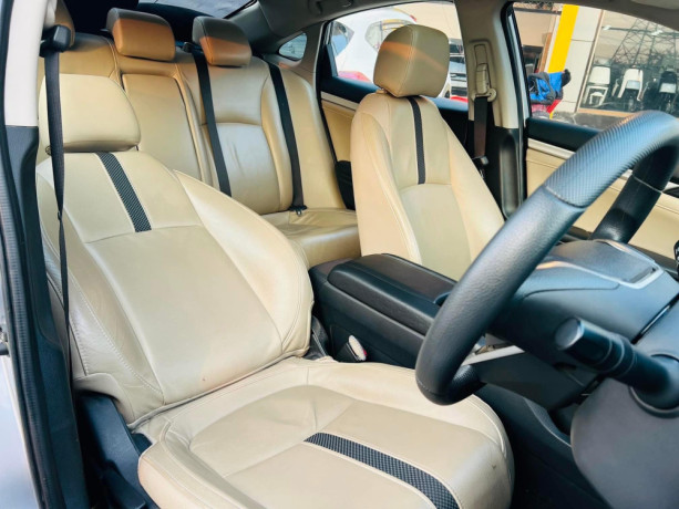 honda-civic-oriel-ug-model-2020-big-7