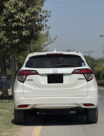 honda-vezel-z-sensing-big-4