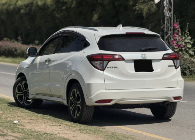 honda-vezel-z-sensing-big-9