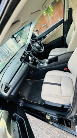 honda-civic-2021-model-total-genuine-paint-new-car-big-13
