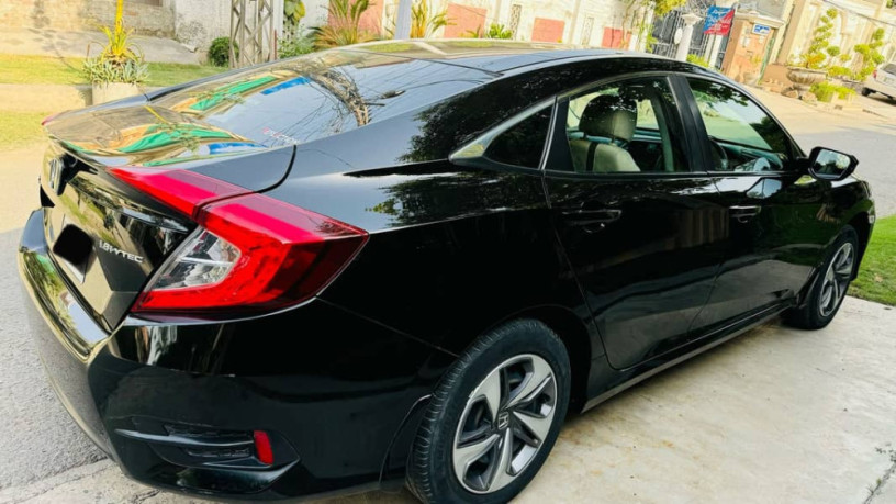 honda-civic-2021-model-total-genuine-paint-new-car-big-5