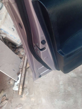 toyota-vitz-2012-big-3
