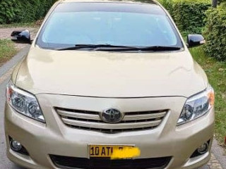 toyota-corolla-altis-2010