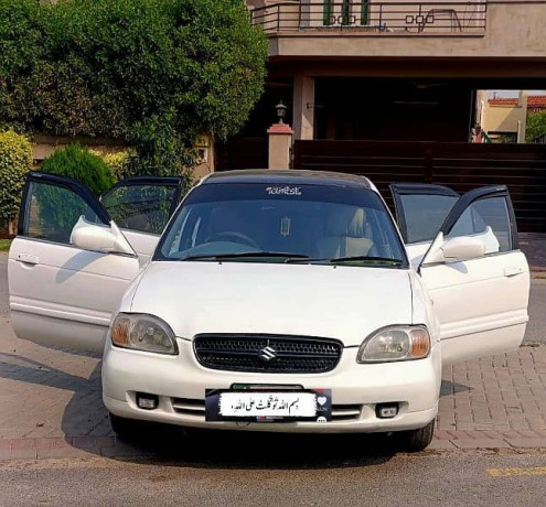 well-maintained-and-excellent-condition-suzuki-baleno-2005-for-sale-big-1