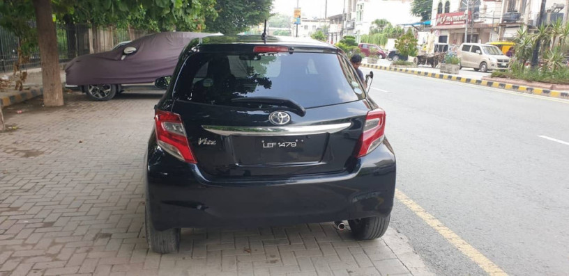 toyota-vitz-201619-import-big-3