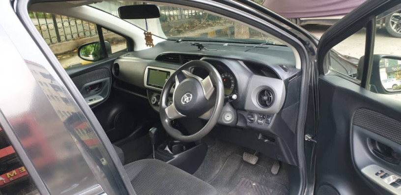 toyota-vitz-201619-import-big-4