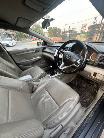 honda-city-aspire-2014-big-1