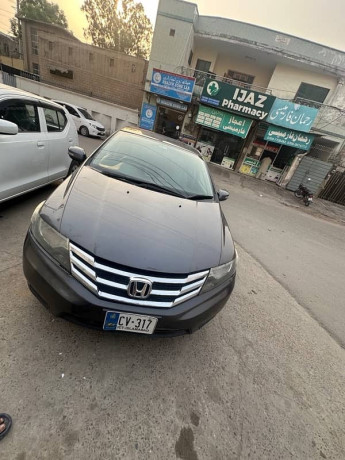 honda-city-aspire-2014-big-4